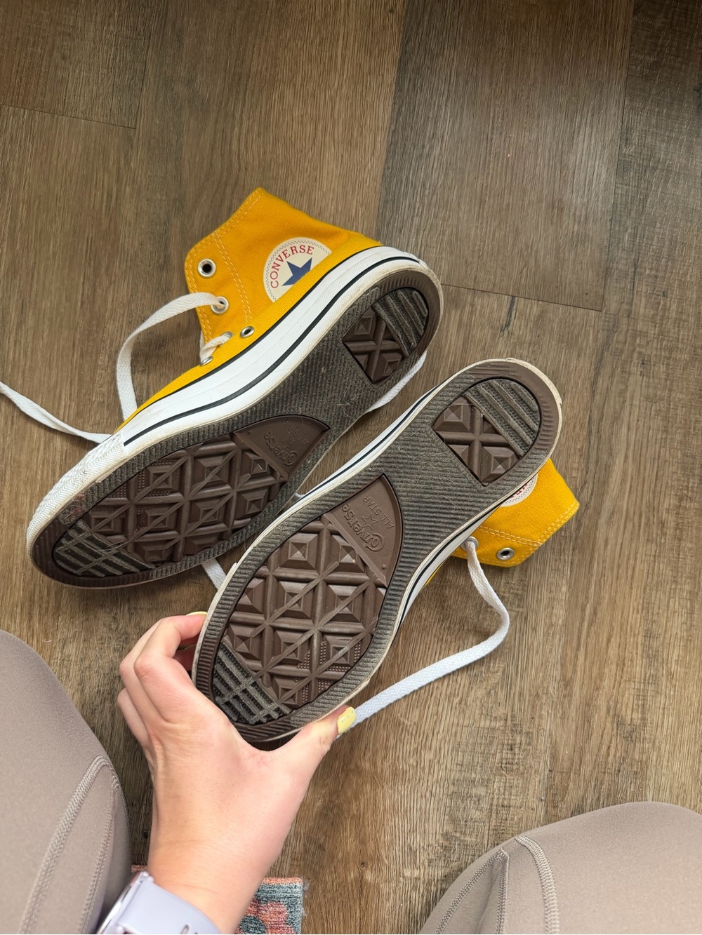 Converse Yellow High Top Chuck Taylor All Star - Picture 4 of 4